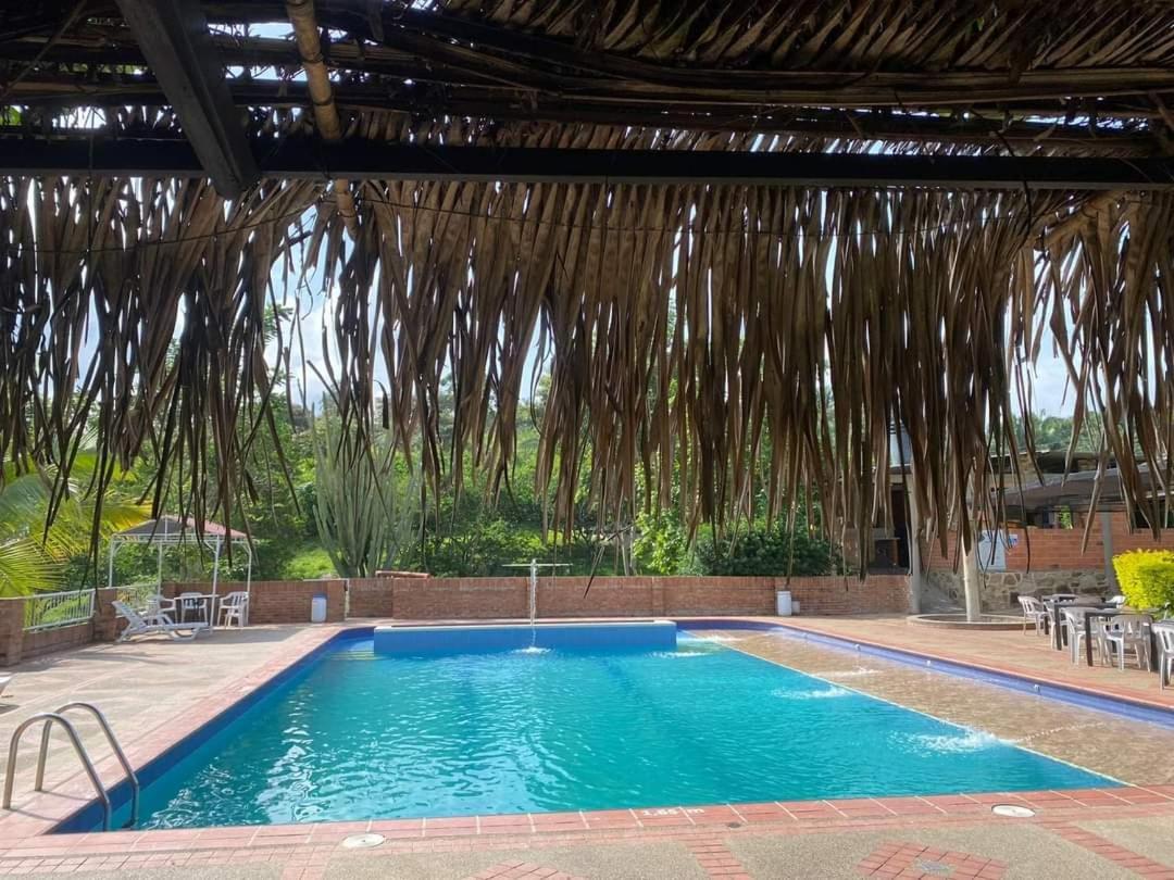 Loma Linda Hotel De Naturaleza 라 메사 외부 사진