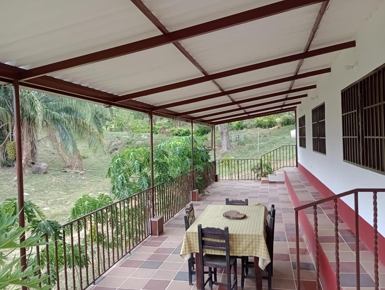Loma Linda Hotel De Naturaleza 라 메사 외부 사진